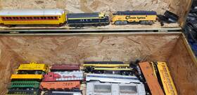 American Flyer Lionel 9661 S Gauge Mixed Lot 30 1 64 Disney Santa Fe Trains