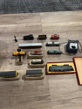 Electrotren Liliput M-3729 Ho Scale Pennsylvania Mixed Lot 13 Locomotives And Cars