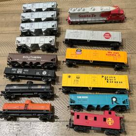 Fleischmann 75145 Bachmann And 14 Pc Lot H0 Locomotive Santa Fe Loco Caboose Plus More