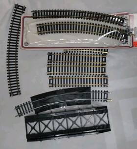 Life-like Tyco 510722 Bachmann Atlas Lot Track Transformer Signs Gravel House