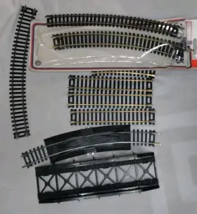 510722 Life-like Tyco Bachmann Atlas Lot Track Transformer Signs Gravel House