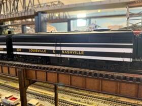 Lionel 023922339898 2533989 - Legacy Fb-2 Superbass Inch Louisville And Nashville #330