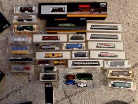 M Rklin Brawa Micro-trains Atlas 8530 Micro-trains Z Scale Mixed Lot Locomotives Cars Track