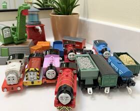 Thomas & Friends Hornby 2991 And Oo Gauge 16mixed Lot Sodor Engines Cars Crane