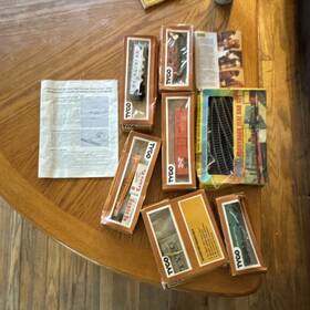 Tyco 342b 250 Ho Scale Mixed Lot Freight Cars Caboose Track Power Pack 8-piece Set