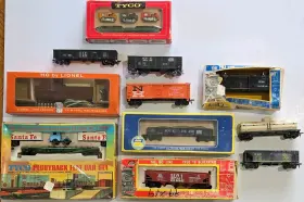 541002 Tyco Lionel Ahm Vintage Ho Scale Train Lot / - Boxed Sets Loose Cars