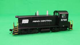 Walthers 616374210848 Ho 910-10632 - Mainline Emd Nw2 Diesel Locomotive Inch Penn Central