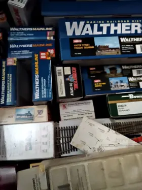 25279 Walthers Atlas Bowser M.t.h. Electric Trains Eastern Seaboard Models Mth Ho Scale Mixed Lot Unassembled Kits D&h Cars/track