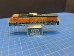 Kato Scale 176-7111 AC4400CW Bnsf #5608 Locomotive Heritage Ii Gull Wing Cab Used. Price: $85.00.
