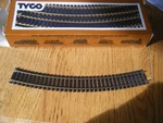 Tyco Model Railroad Ho Scale 18" Train Curved Track Lot Of 36 15685 Used. Price: $12.99.